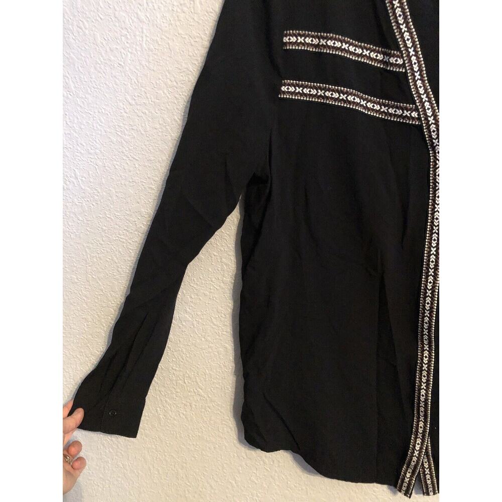 BKE Womens Top Medium Black Aztec Tribal Long Sleeve Button-Up V-Neck Blouse - Picture 5 of 7